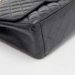 Pre Owned حقيبة شانيل ماكسي كلاسيك جلد كافيار مبطن أسود بقلاب مزدوج