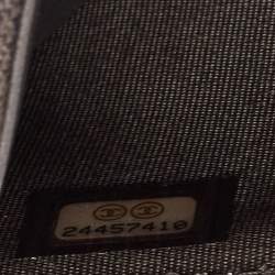 مملوكة مسبقًا محفظة بسلسلة شانيل ريإيشو 2.55 جلد مبطن رصاصية ميتالك