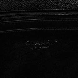 Pre Owned Chanel Black Quilted Caviar Leather Maxi Classic Single Flap Bag