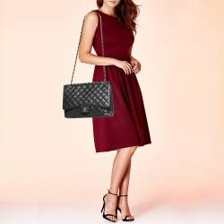 Pre Owned Chanel Black Quilted Caviar Leather Maxi Classic Single Flap Bag