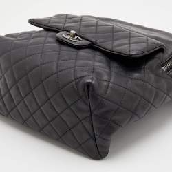 Pre Owned Chanel Black Quilted Leather Small Drawstring CC Flap Backpack 