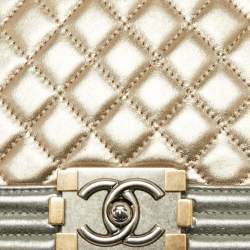 Pre Owned حقيبة شانيل بوي جلد مبطن فضي/ذهبي ميتاليك بقلاب متوسطة