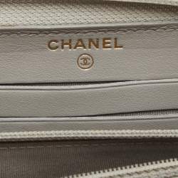 Pre Owned Chanel Grey Quilted Caviar Leather Boy Zip Around Wallet