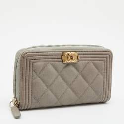 Pre Owned Chanel Grey Quilted Caviar Leather Boy Zip Around Wallet