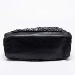 Pre Owned حقيبة شانيل جلد مثقب بطيات أسود بسلسلة