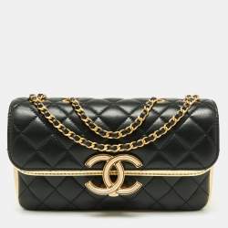 Chanel Black/Gold Quilted Leather Small CC Chic Flap Bag Chanel