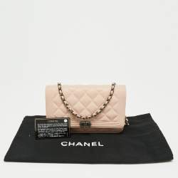 Pre Owned Chanel Blush Pink Quilted Leather Boy Wallet On chain
