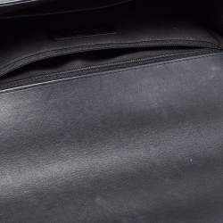 Pre Owned Chanel Black Quilted Leather New Medium Boy Flap Bag