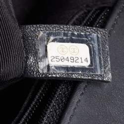 Pre Owned Chanel Black Quilted Leather New Medium Boy Flap Bag