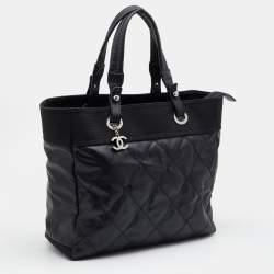 Pre Owned حقيبة شانيل باريس بيارريتز كانفاس مقوى مبطنة سوداء
