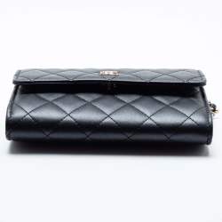 Pre Owned Chanel Navy Blue Quilted Leather Pearl Embellished Wallet on Chain