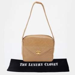 Pre Owned Chanel Beige Quilted Leather Vintage Camera Bag