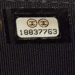 مملوكة مسبقًا Chanel Yellow Striped Patent Leather CC Long Bifold Wallet