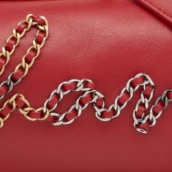 Pre Owned حقيبة بولينغ شانيل جلد حمراء شعار ماركة بسلسلة