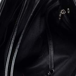 Pre Owned حقيبة شانيل بولر جست مادموزيل جلد مبطن أسود لامع كبيرة