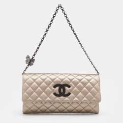 Buy designer Clutches by chanel at The Luxury Closet.