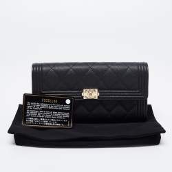 مملوكة مسبقًا Chanel Black Quilted Leather Boy Long Flap Continental Wallet