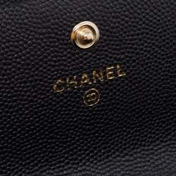 مملوكة مسبقًا Chanel Black Quilted Leather Boy Long Flap Continental Wallet