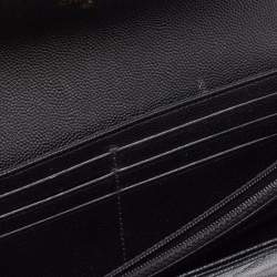 مملوكة مسبقًا Chanel Black Quilted Leather Boy Long Flap Continental Wallet