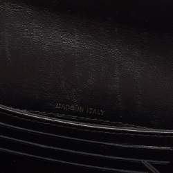 مملوكة مسبقًا Chanel Black Chevron Leather Boy Wallet