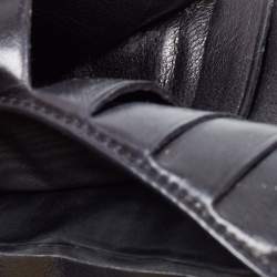 مملوكة مسبقًا Chanel Black Caviar Leather Vintage Timeless CC French Wallet