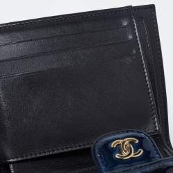 مملوكة مسبقًا Chanel Blue Patent Leather CC Wallet