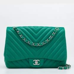 مملوكة مسبقًا Chanel Green Quilted Leather Jumbo Classic Flap Bag
