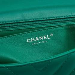 مملوكة مسبقًا Chanel Green Quilted Leather Jumbo Classic Flap Bag