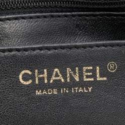 Pre Owned Chanel Black Caviar Leather Maxi Classic Single Flap Bag