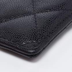 مملوكة مسبقًا Chanel Black Quilted Leather CC ID Card Holder