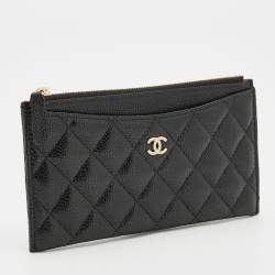 مملوكة مسبقًا Chanel Black Quilted Caviar Leather CC Zip Pouch