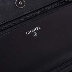 Pre Owned Chanel Grey/Black Quilted Leather CC Wallet on Chain