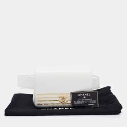 Pre Owned Chanel White Caviar Leather Captain Gold Waist Bag