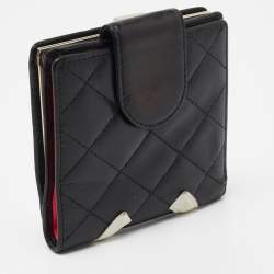 مملوكة مسبقًا Chanel Black Quilted Leather Cambon Ligne Compact Wallet