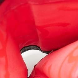 مملوكة مسبقًا Chanel Black Quilted Leather Cambon Ligne Compact Wallet