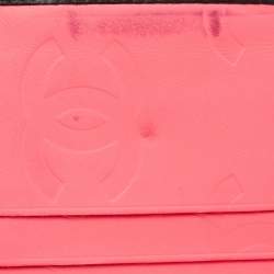 مملوكة مسبقًا Chanel Black Quilted Leather Cambon Ligne Compact Wallet