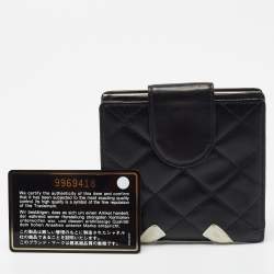 مملوكة مسبقًا Chanel Black Quilted Leather Cambon Ligne Compact Wallet
