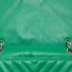 Pre Owned Chanel Green Chevron Leather Jumbo Classic Single Flap Bag