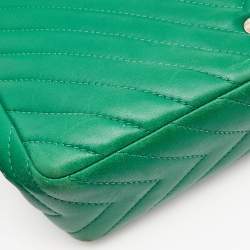 Pre Owned Chanel Green Chevron Leather Jumbo Classic Single Flap Bag