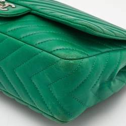 Pre Owned Chanel Green Chevron Leather Jumbo Classic Single Flap Bag