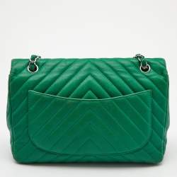 Pre Owned Chanel Green Chevron Leather Jumbo Classic Single Flap Bag