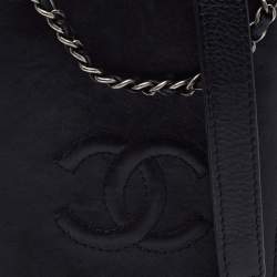 Pre Owned Chanel Black Leather CC Phone Holder Crossbody Bag