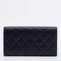 Pre Owned Chanel Black Quilted Leather CC Continental Wallet