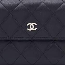 Pre Owned Chanel Black Quilted Leather CC Continental Wallet