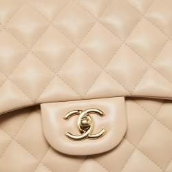 مملوكة مسبقًا Chanel Beige Quilted Leather Jumbo Classic Double Flap Bag