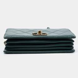 Pre Owned Chanel Green Quilted Leather Enamel Top Handle Bag