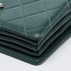 Pre Owned Chanel Green Quilted Leather Enamel Top Handle Bag