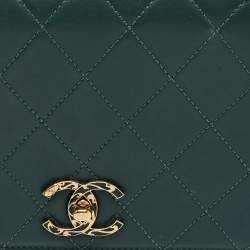 Pre Owned Chanel Green Quilted Leather Enamel Top Handle Bag