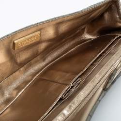 Pre Owned Chanel Metallic Green Croc Embossed Leather Reissue 2.55 East West Chain Clutch