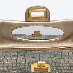 Pre Owned Chanel Metallic Green Croc Embossed Leather Reissue 2.55 East West Chain Clutch